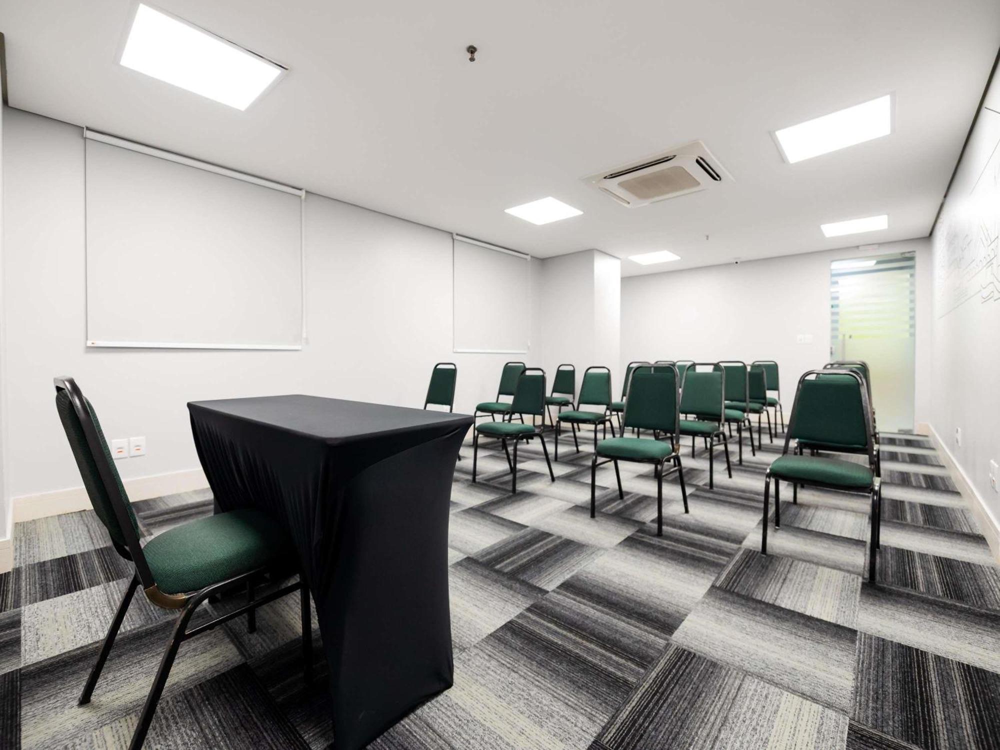 Ibis Styles Belem Hangar Eksteriør bilde